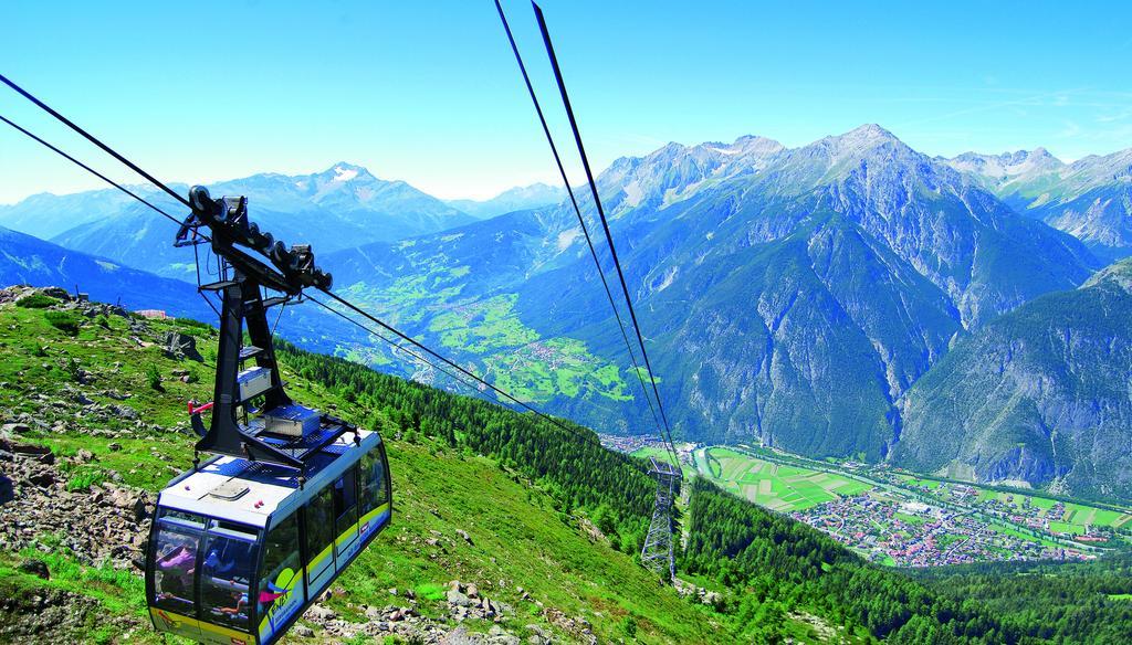 ホテルSchwarzer Adler ランデック エクステリア 写真